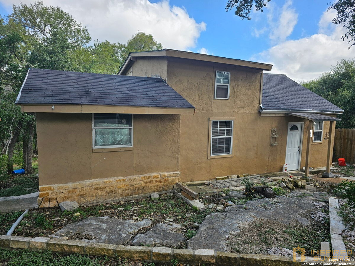 (San Antonio, Tx)🚨GREAT DEAL!🚨 2 Bed 1 Bath Rental or Fixer Starting at 115k!🤑