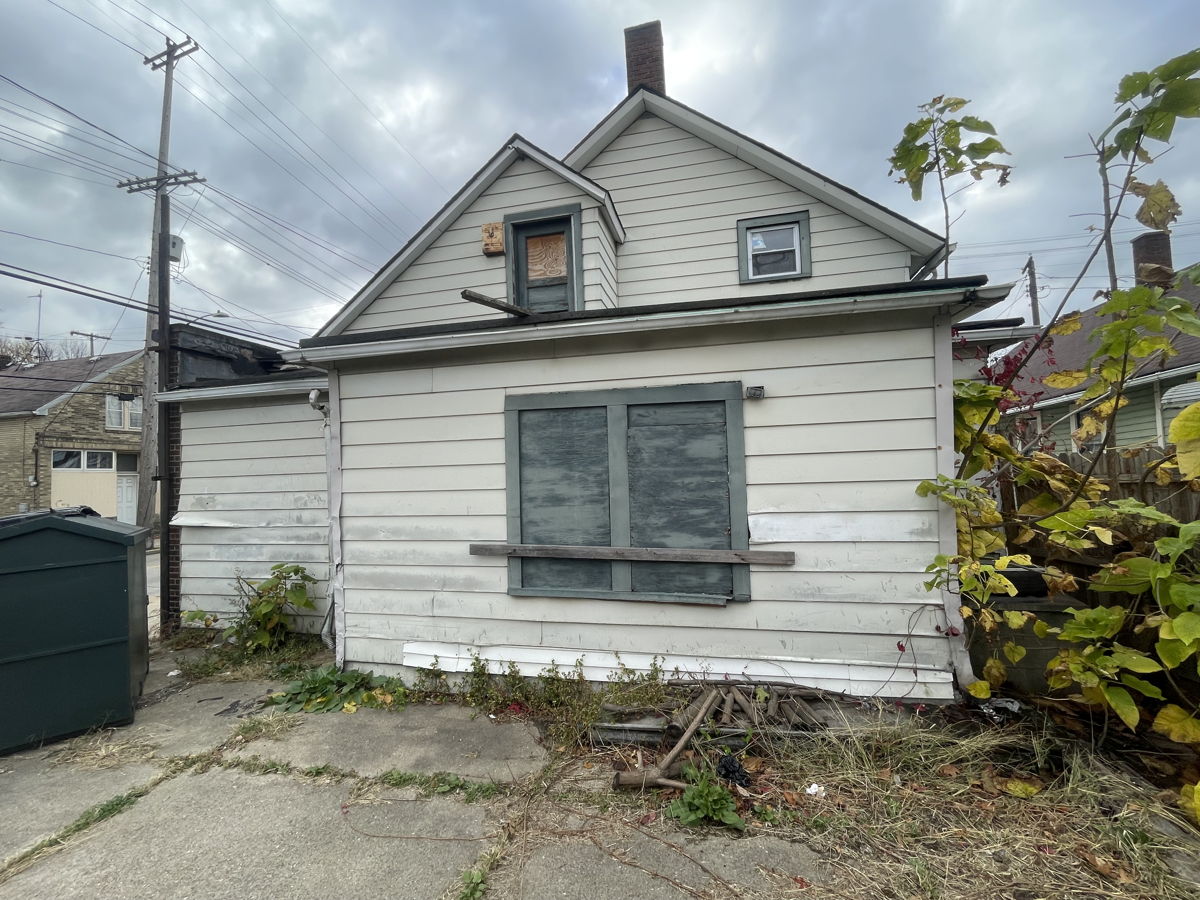 GEM - Property in Cleveland, OH 44102