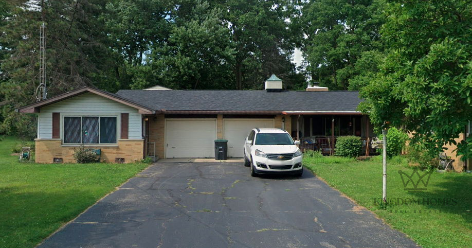 (🌴Muncie, IN) 🚨 3/1.5 SFH 🚨 FOR 249k — ARV 325k! 😱