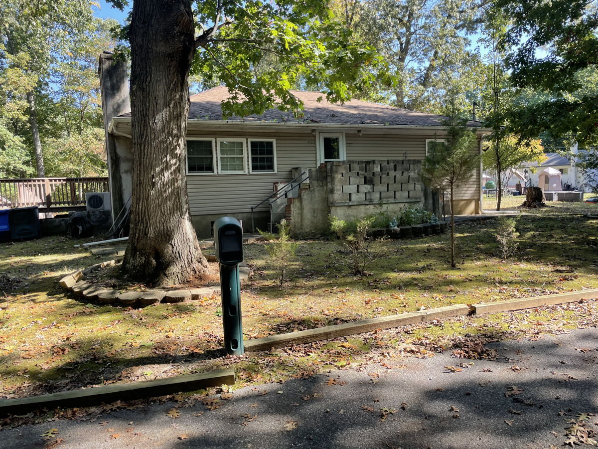 Great Long Term Hold or Flip and Possible Development Play in Glassboro, NJ
