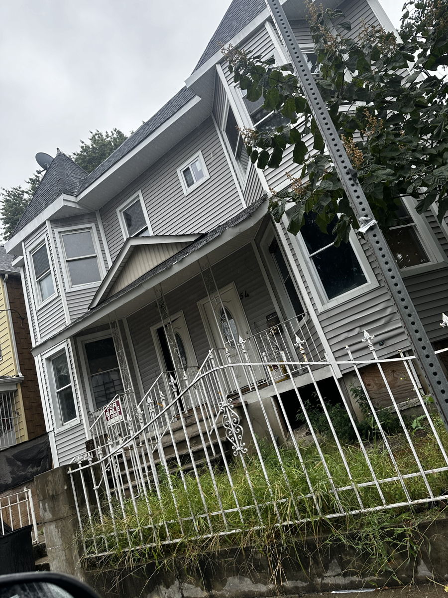 🔥💸 Hot Opportunity! 4-Unit Adjacent Duplexes in Newark | Huge upside Potential 🚀✨