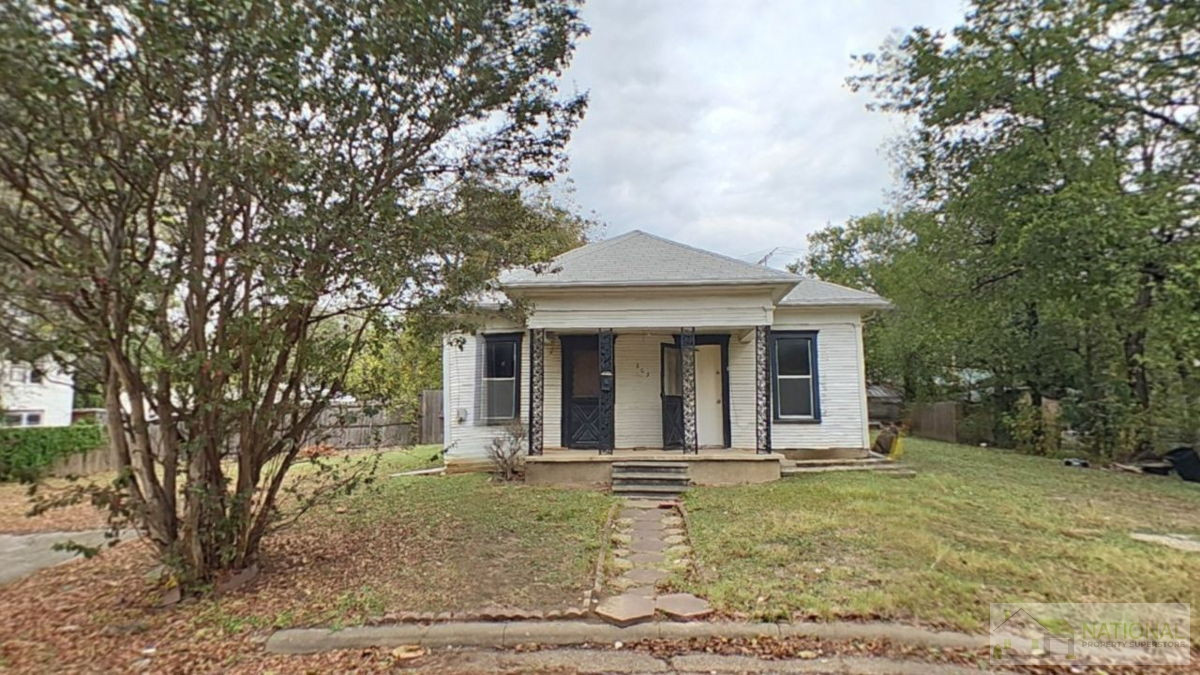 205 SMITH ST HILLSBORO, TX 76645