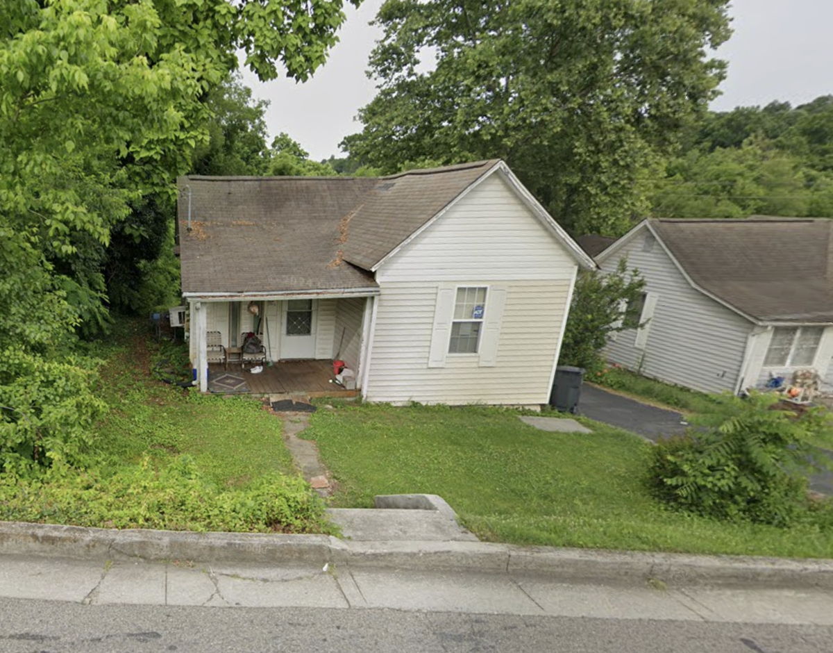 Great Flip Opportunity 3 Miles from UT Campus!!