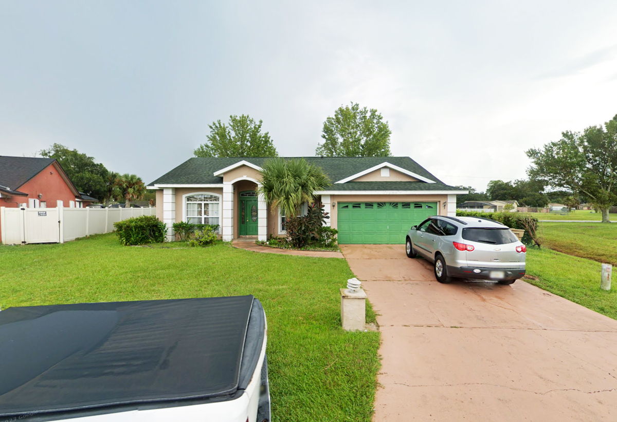 34758 – Investor's Dream in Kissimmee! 🌴✨ Spacious 3/1 with Huge Backyard & Great ROI!