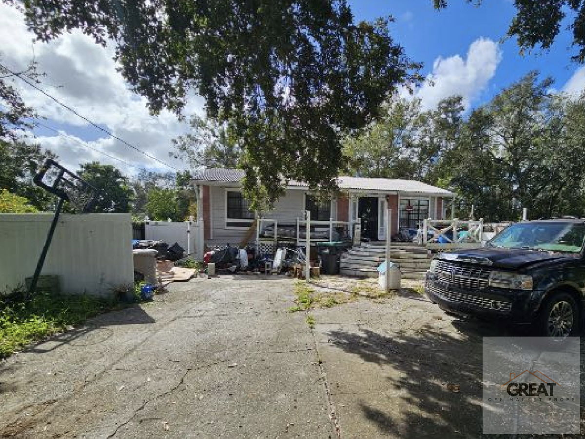 Investors Orlando Flip! Off Market Discounted SFH Priced To Sell 32811