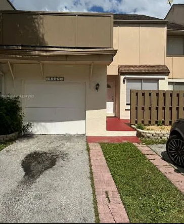 (Plantation, FL) 💣NEW OFF MARKET DEAL💣 3 bed 2.5 bath SFH project starting at 30k!🤪