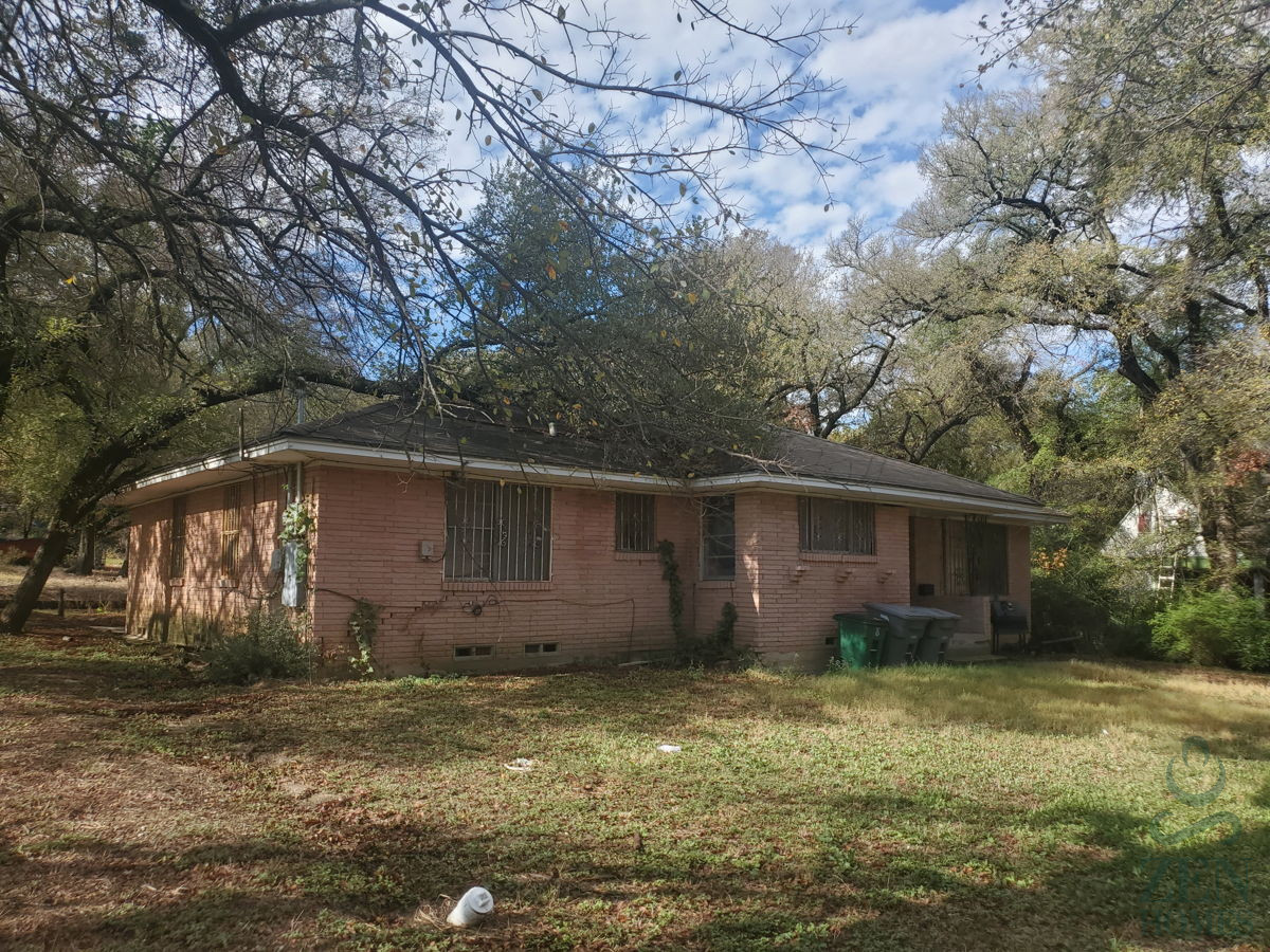 🛠️ Fix & Flip Goldmine – Heavy Rehab Property in Dallas 3/2/2 75211🏡