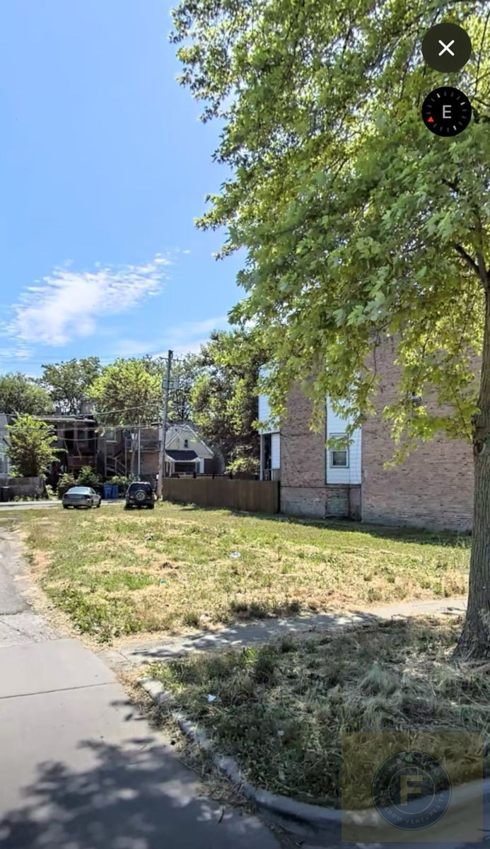 GREAT FIX AND FLIP OR BUY AND HOLD IN CHICAGO IL 60637 LAND LOT IS RT_4 TOWNHOUSEV AND MULTI FAMILY