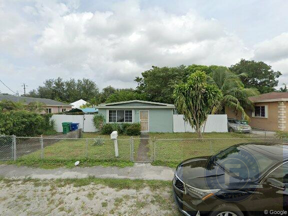 GREAT FIX AND FLIP OR BUY AND HOLD IN OPA-LOCKA FL 33054