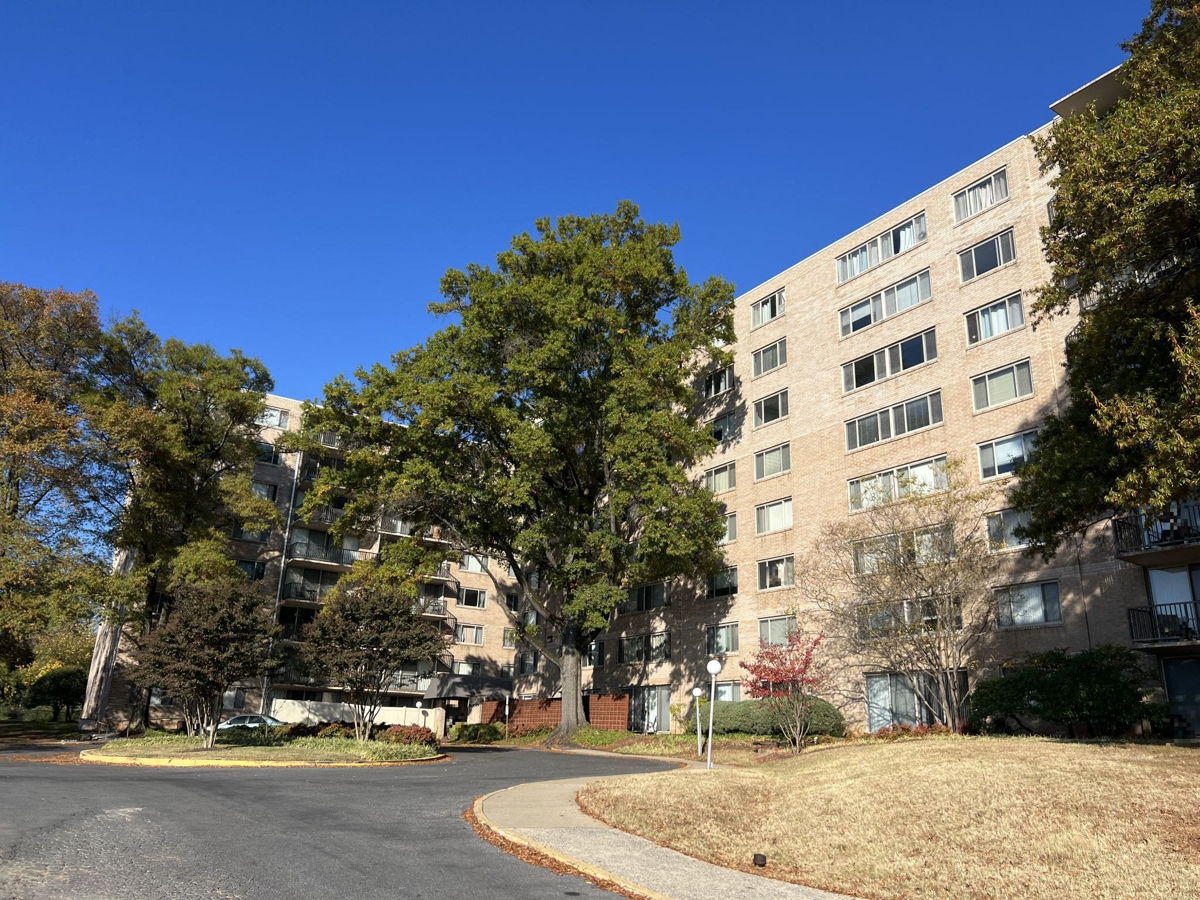 Hyattsville (Ground Floor) Condo (NOT IN MLS)