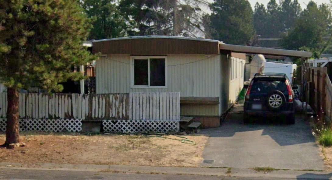 Fixer Manufactured Home in Klamath Falls!!