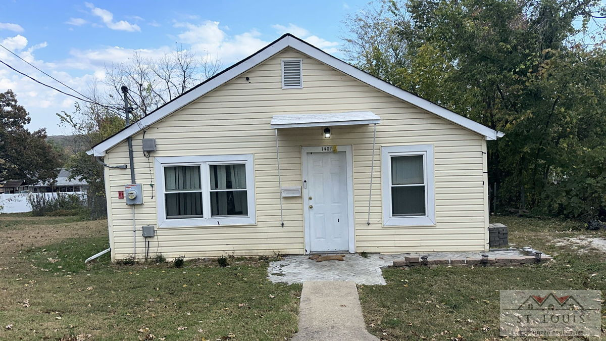 ⭐ 1407 N 5th St, De Soto, MO 63020