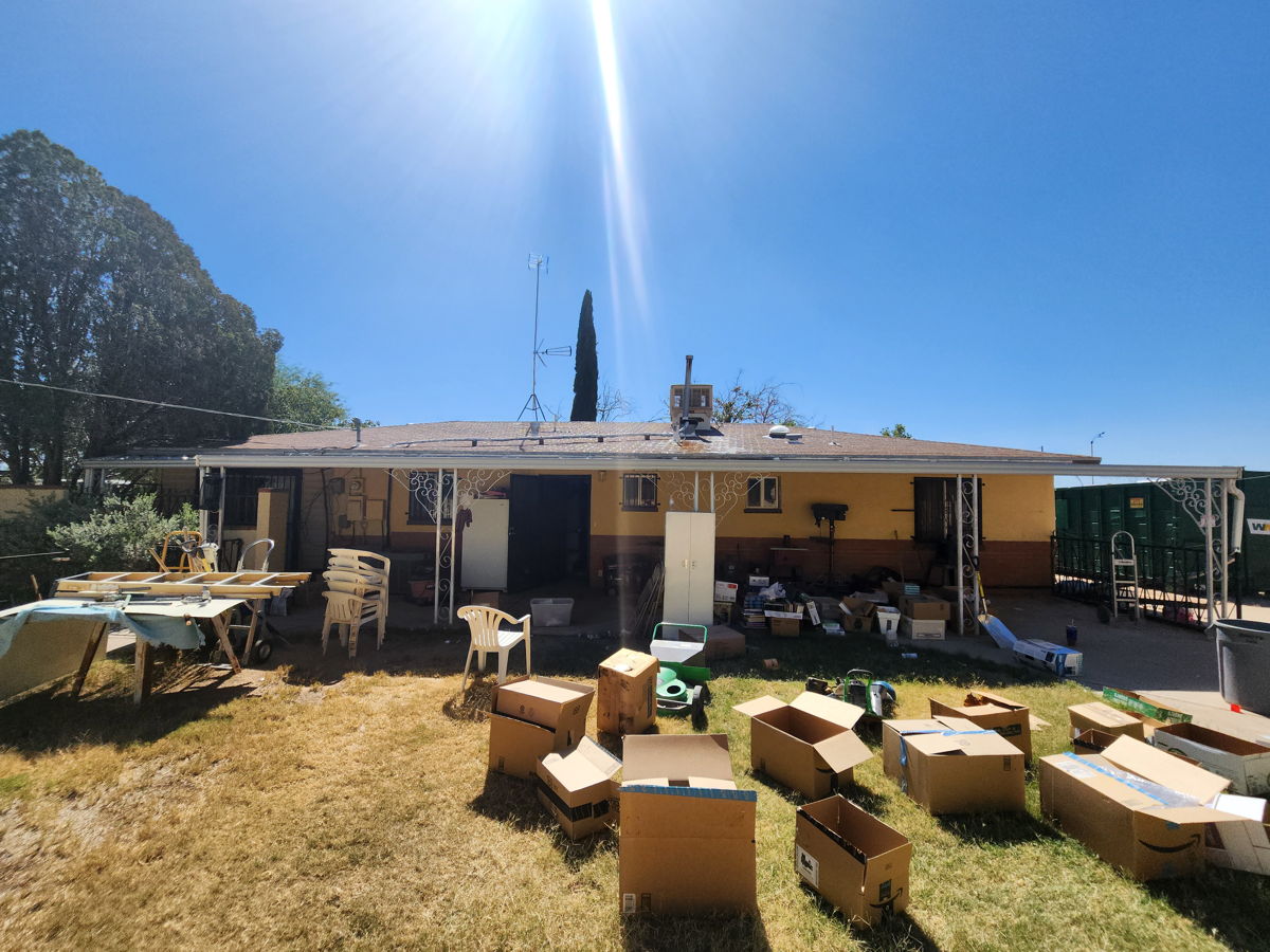 Charming home on a spacious .37-acre lot—full of potential and appeal!🏠