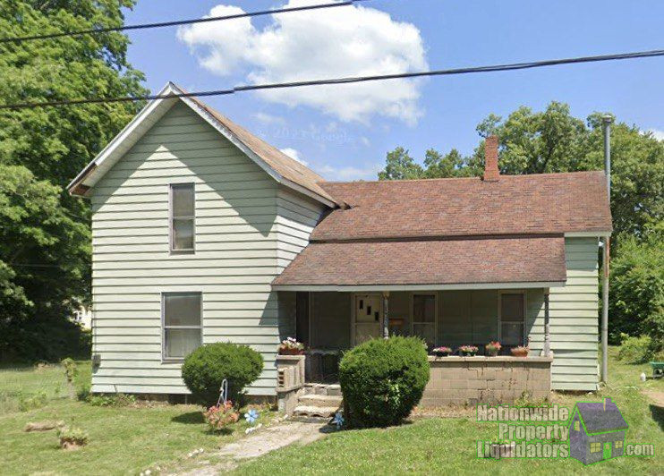💎 Value-Add Property! 🛠️ 4 Bed, 1 Bath in Dowagiac – Priced to Sell! 💸
