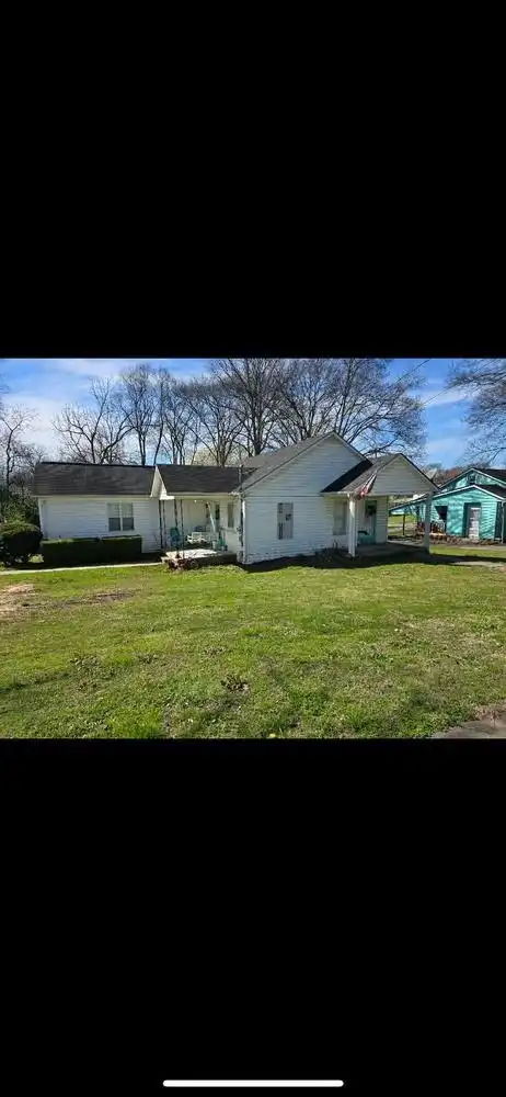(Madisonville, TN) 🏡 Downtown Madisonville Discounted Property, 50+K Spread! Endless Potential—Flip, Rent, or Airbnb! 🏡 | 📸 Photos Available