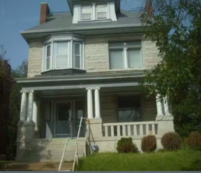 Academy - St. Louis 5 Bedroom