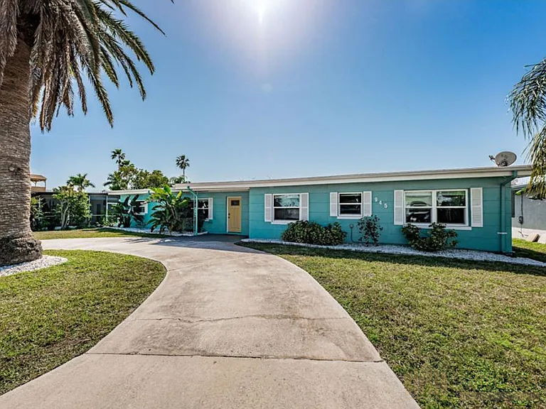 UNDER-VALUE Redington Shores Tear-Down Opportunity
