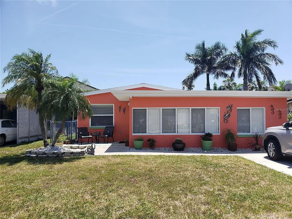 TEAR-DOWN Redington Shores SFH!