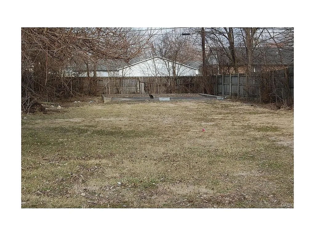 Investors’ Dream Lot 🏡 | Ready for Your Vision in Dayton! 🌟