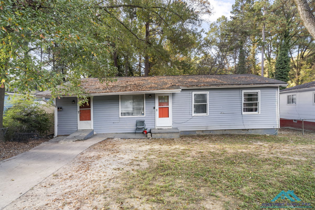 Fixer-Upper Alert! 🛠🏡 | 3BR Home in Atlanta GA 30318