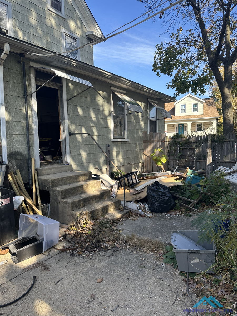 Fixer-Upper Alert! 🛠🏡 | 3BR Home in Baltimore MD 21214