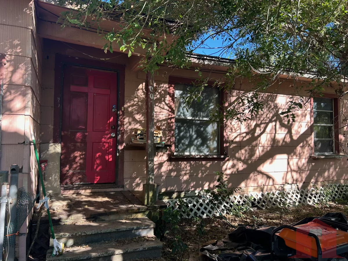 Off-Market FCFS Flip/Rental in TX CITY! Asking $59K, ARV $155K