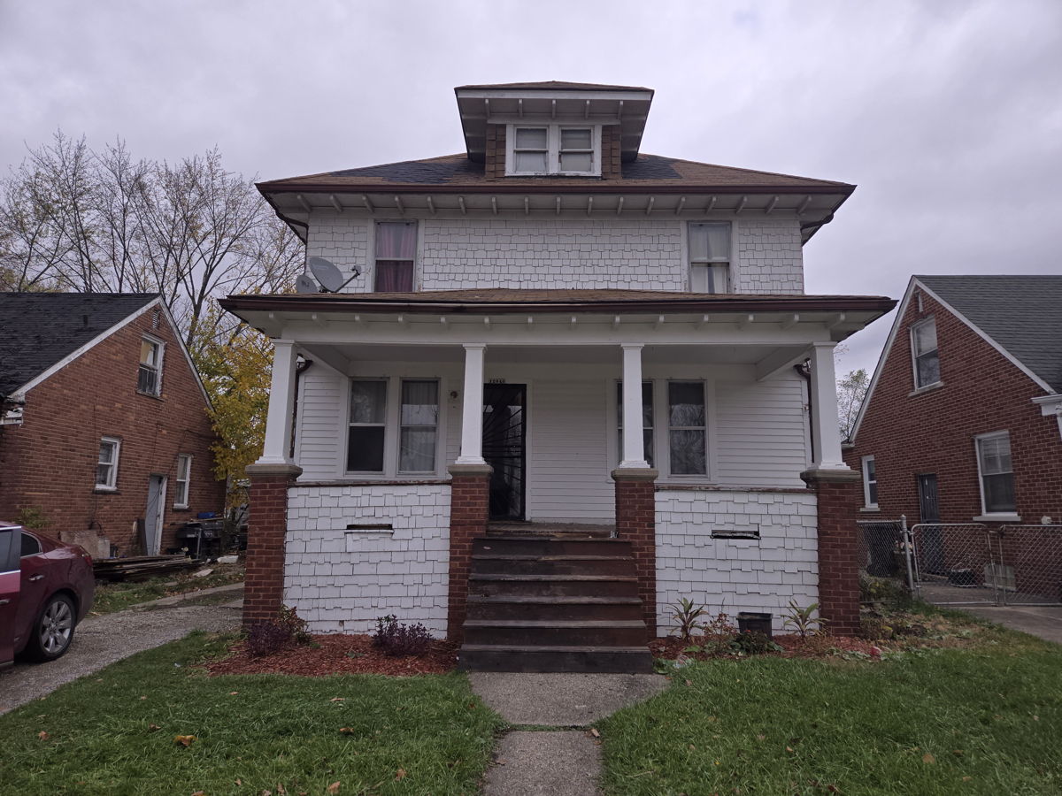 🏡🌟Spacious 2-Story Investment Property in Detroit– Great ROI Potential!🔥🏡