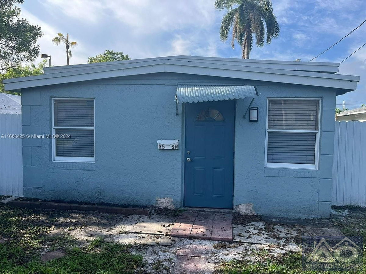 3 bed 2 bath in Hallandale Beach for only 479k