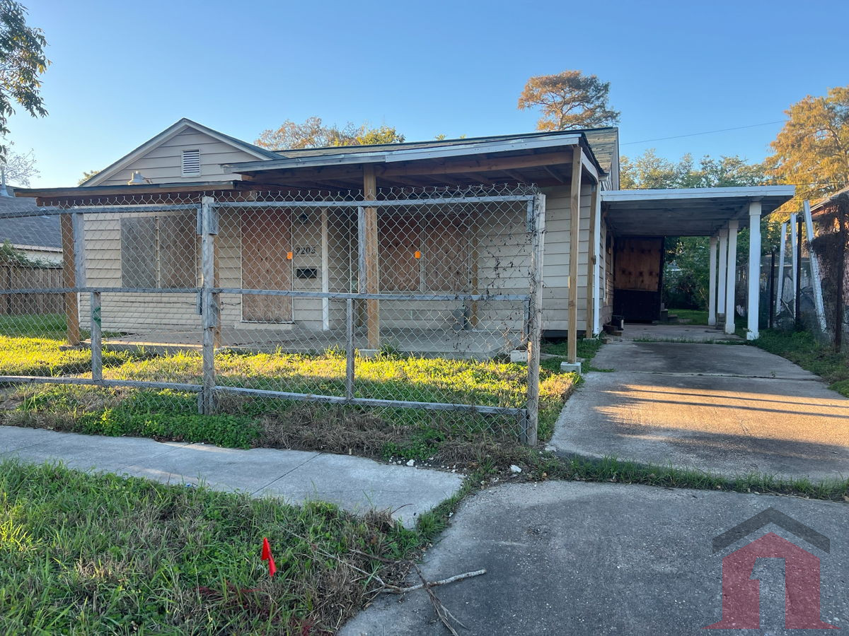 Off Market Flip in Britton Cravens - Baytown, TX! Asking $109K, ARV $220K