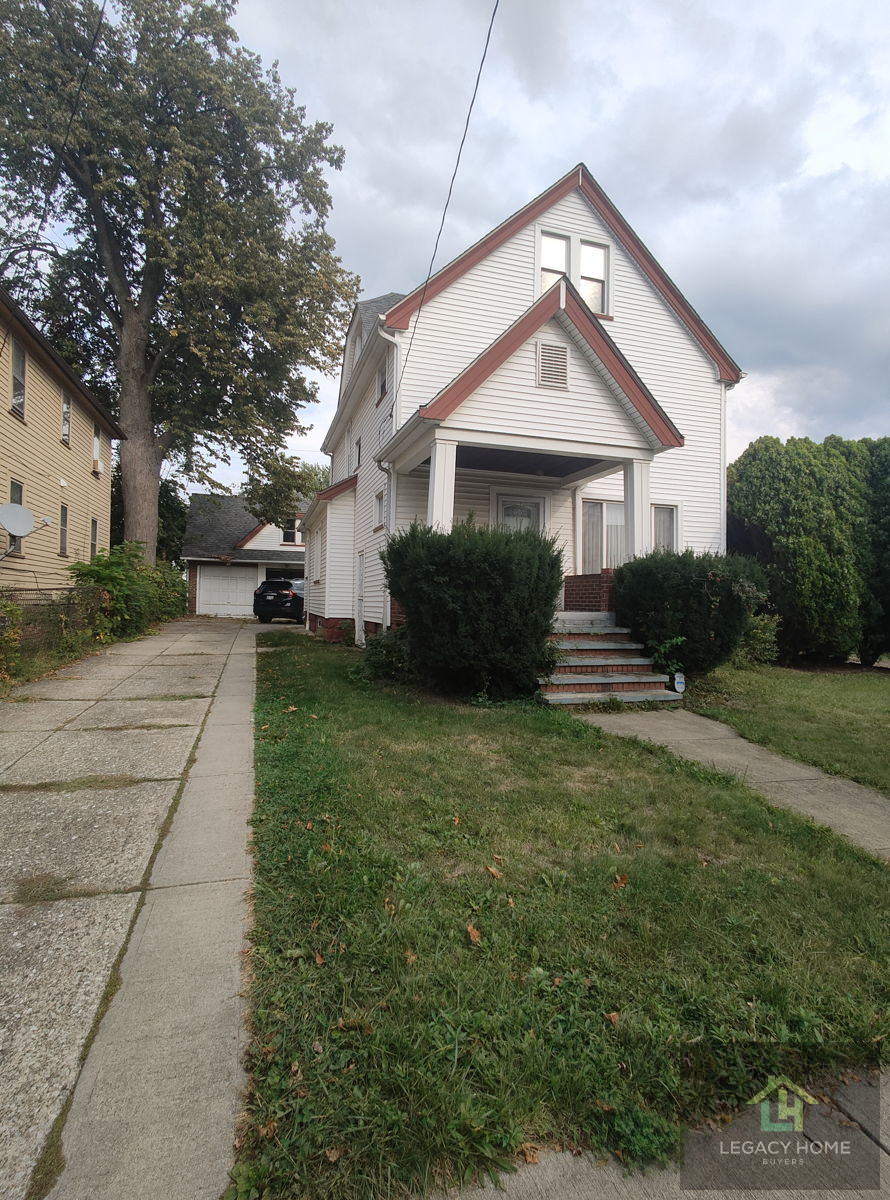 170th St - 3 Bed 1.5 Bath SFH Under 80K