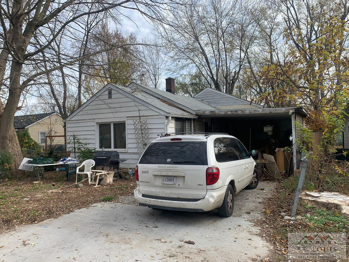 ⭐ 639 S Worth Ave, Indianapolis, IN 46241