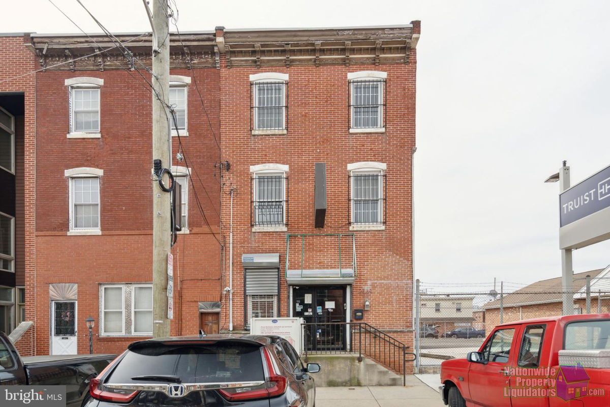 (Philadelphia, PA)🚨Rx for Success: Turn This Fishtown Storefront into Your Cash Flow Cure!🚨