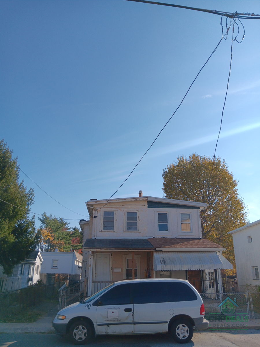 X E 4th St, Marcus Hook, PA, 19061