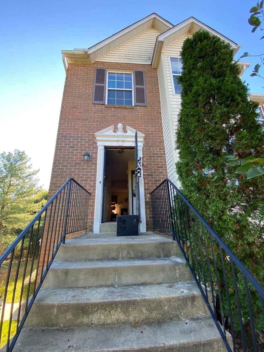 RARE Ft Washington/PG County, End Unit Townhouse Condo (NOT IN MLS)