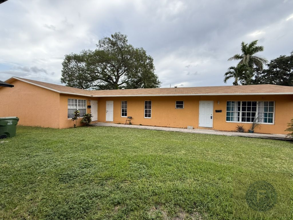 GREAT FIX AND FLIP OR BUY AND HOLD IN HALLANDALE BEACH FL 33009