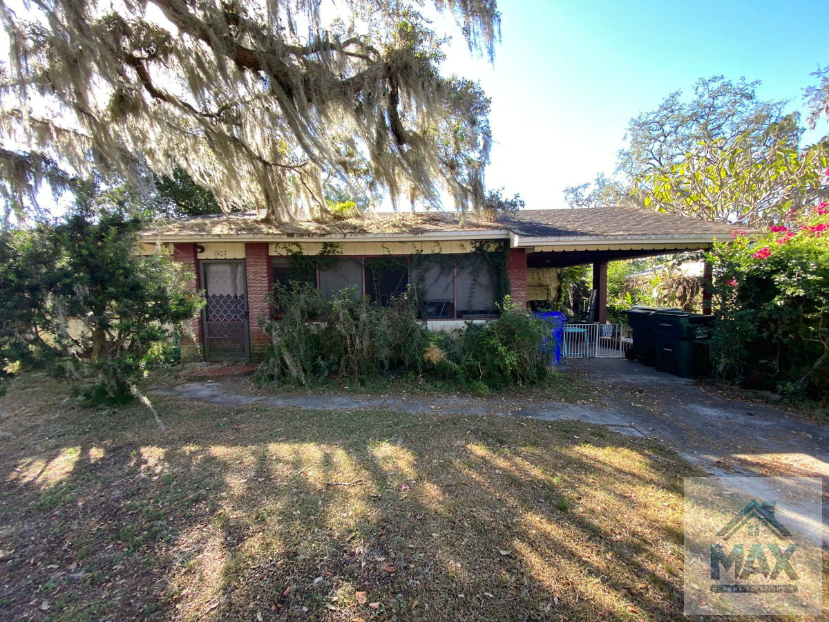 🚨🏚️INVESTOR'S DREAM: PRIME 3-BED 1508SQFT UNDER ROOF LAKELAND PROPERTY WITH ENDLESS POTENTIAL🏚️🚨