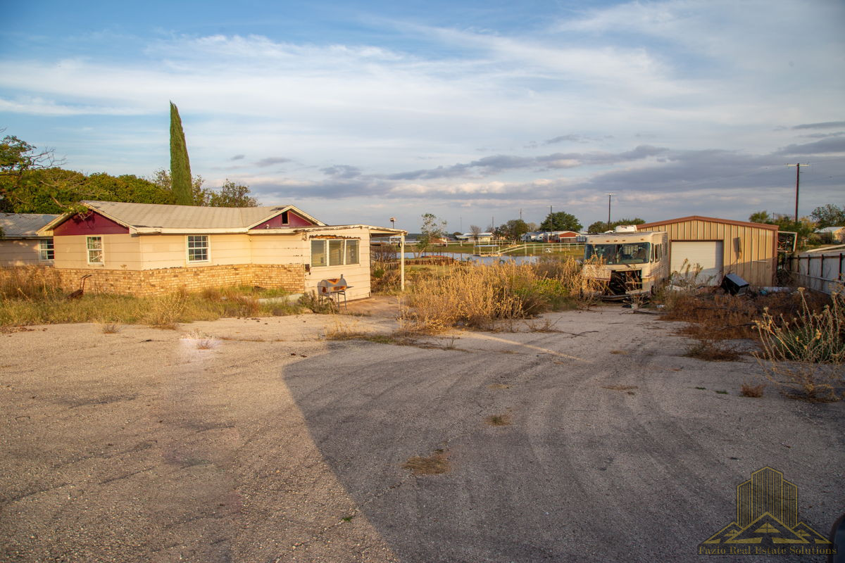 Massive Potential! | Steal of a Deal in Colorado City, TX 🏠💰 | Full Rehab Needed - Priced to Move!
