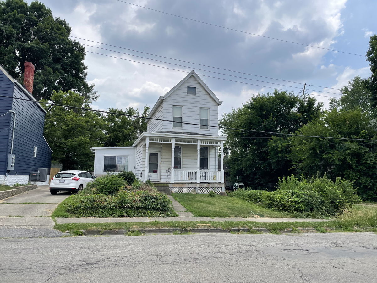 ⭐️ Norwood Solid SFH in good shape ⭐️