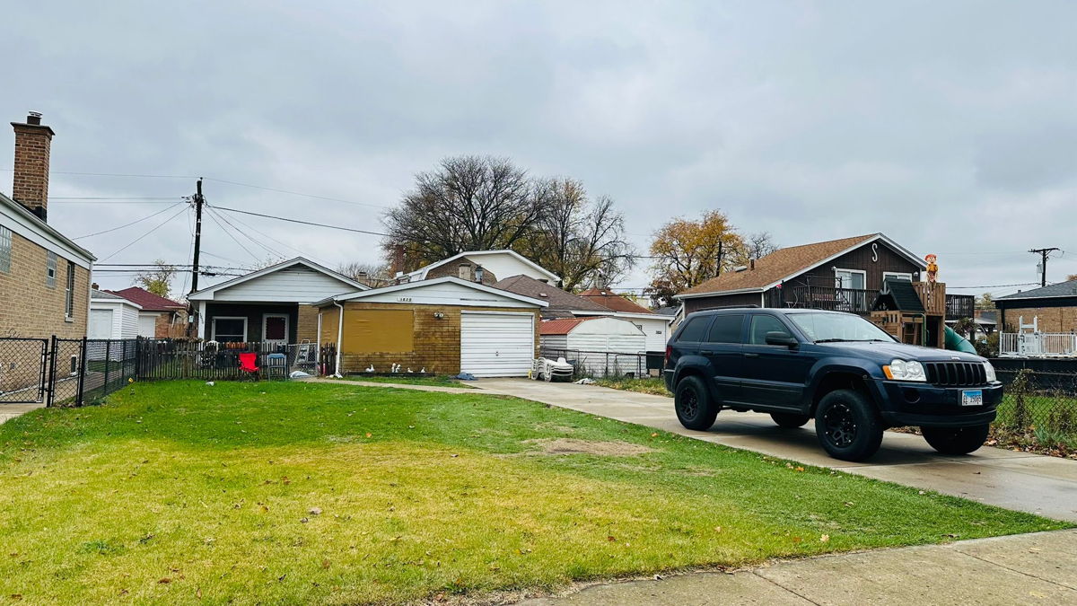 🔥SFH OFF-MARKET in Cicero, IL – Investor Special!🏡💰