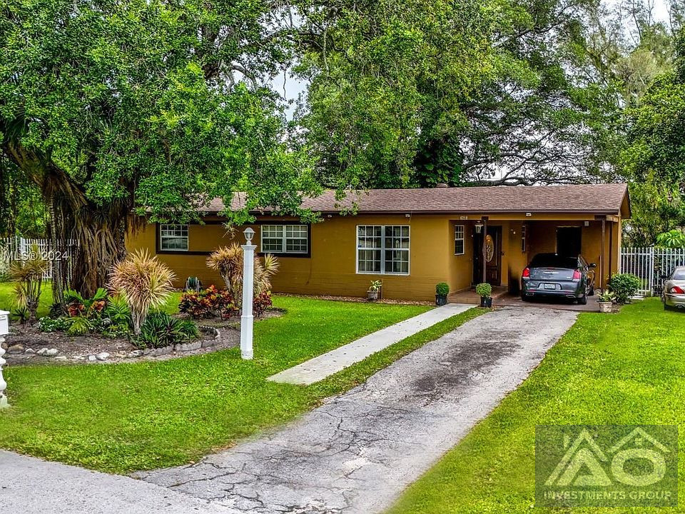 3 bed 2 bath home in South Miami! 857k worth 1M
