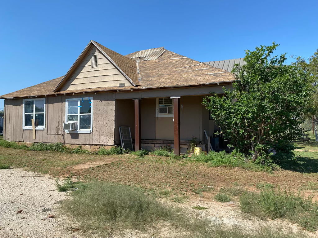 GEM - Property in Ballinger, TX 76821