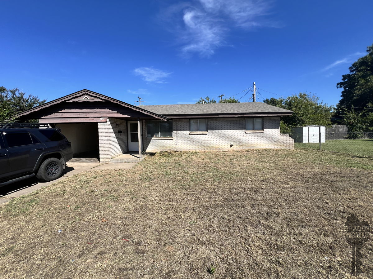 (MOORE, OK) 🚨GREAT DEAL!🚨 3 Bed 1.5 Bath Flip or Rental Starting at 115K!🤠