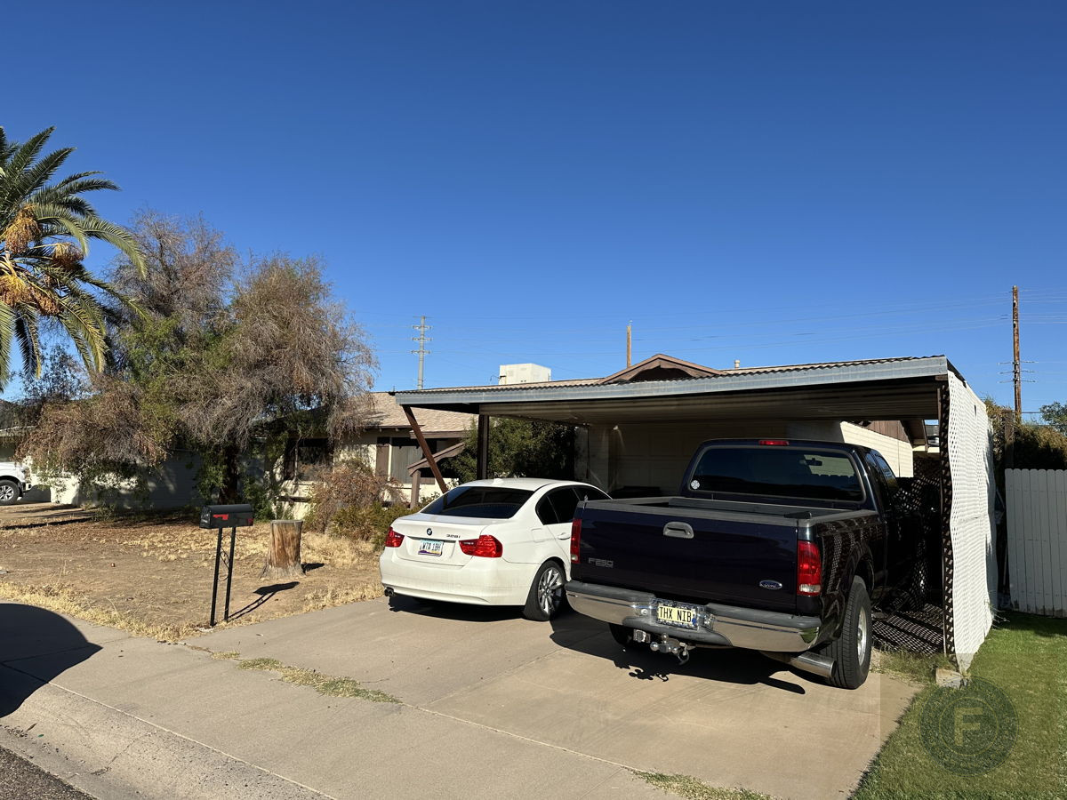 GREAT FIX AND FLIP OR BUY AND HOLD IN PHOENIX AZ 85021