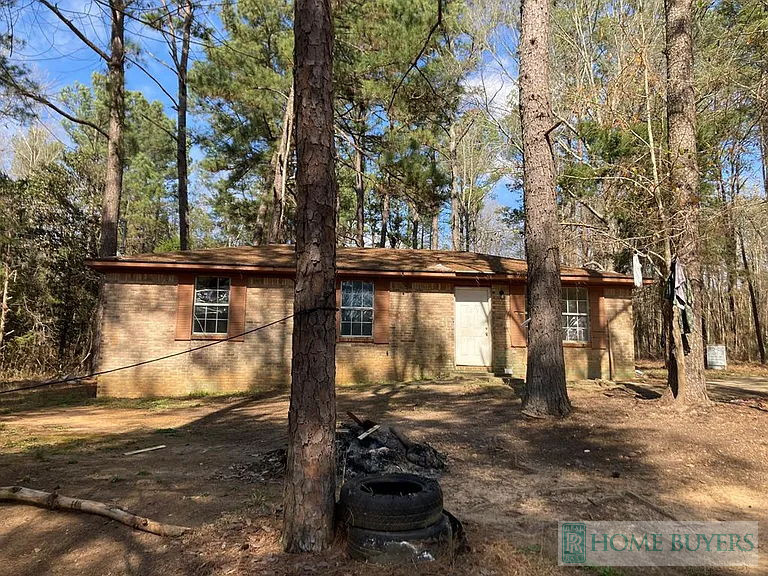 Fixer Upper in Ozark AL