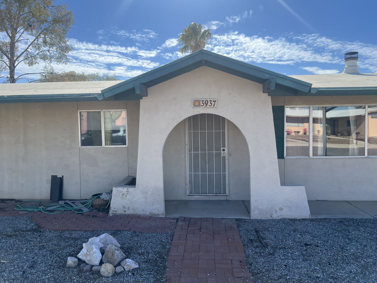 Tucson Home 3937 W Wild Horse Pl, Tucson, AZ 85741