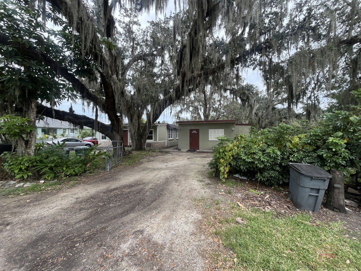 🏠 Steady Cash Flow Opportunity in Fort Pierce!, Acquire for Just $427,500! 📈