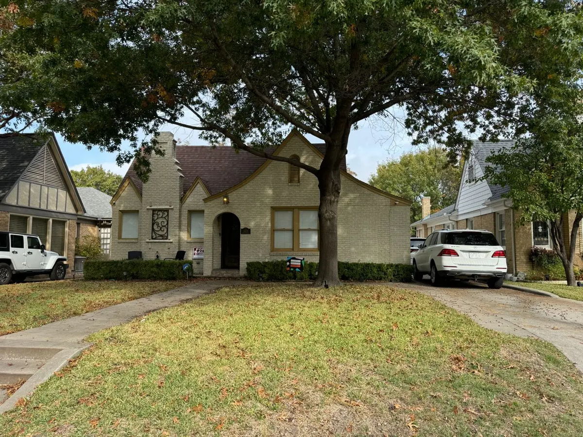 M Steets | Dallas Texas | Fix and Flip
