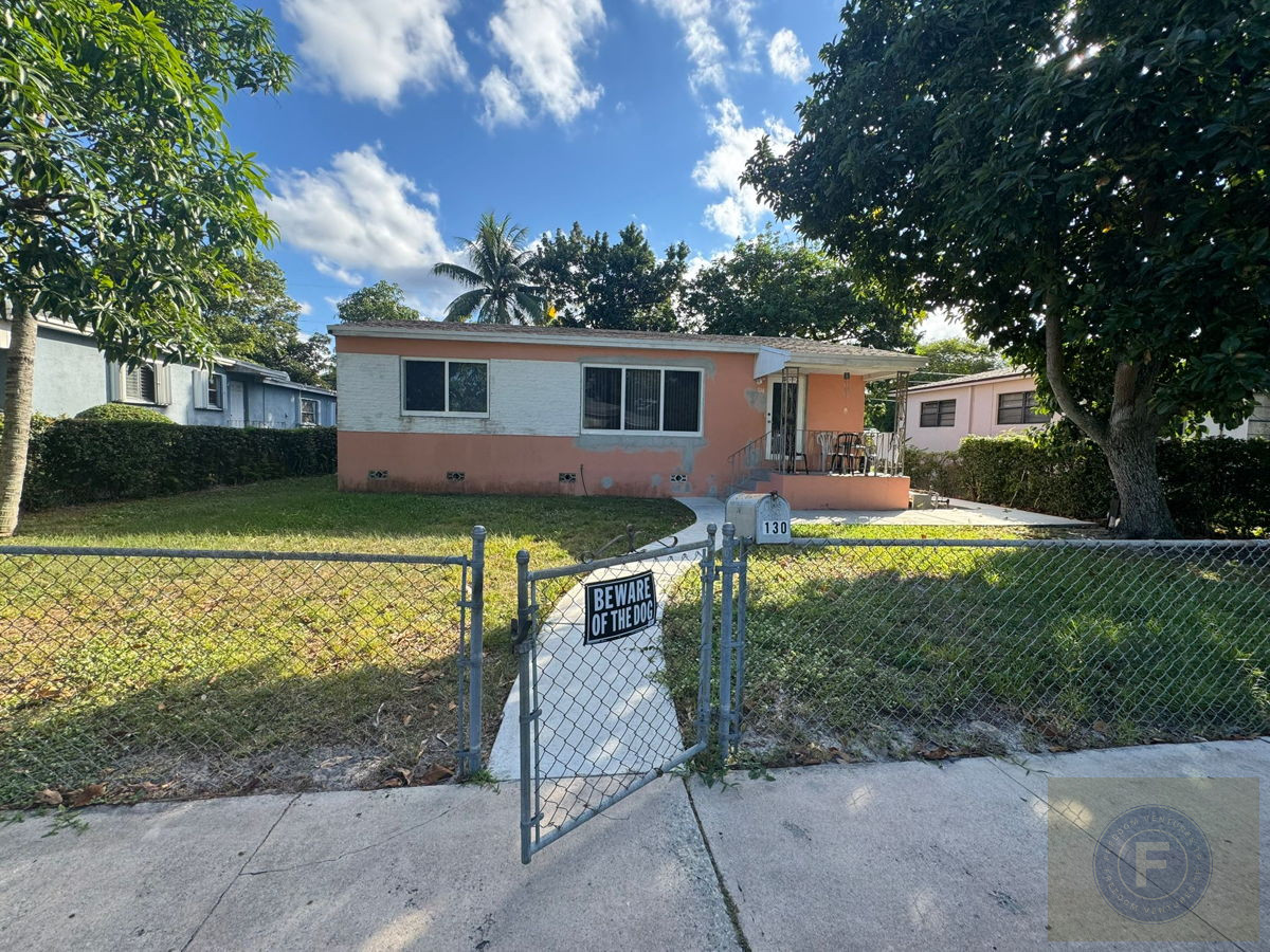 GREAT FIX AND FLIP OR BUY AND HOLD IN NORTH MIAMI BEACH FL 33162