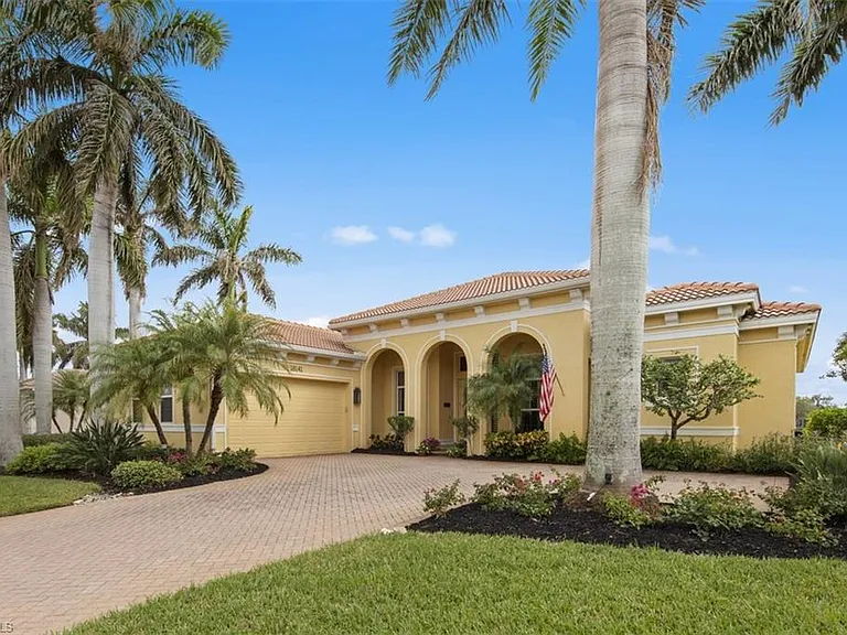 GEM - Property in Fort Myers, FL 33908