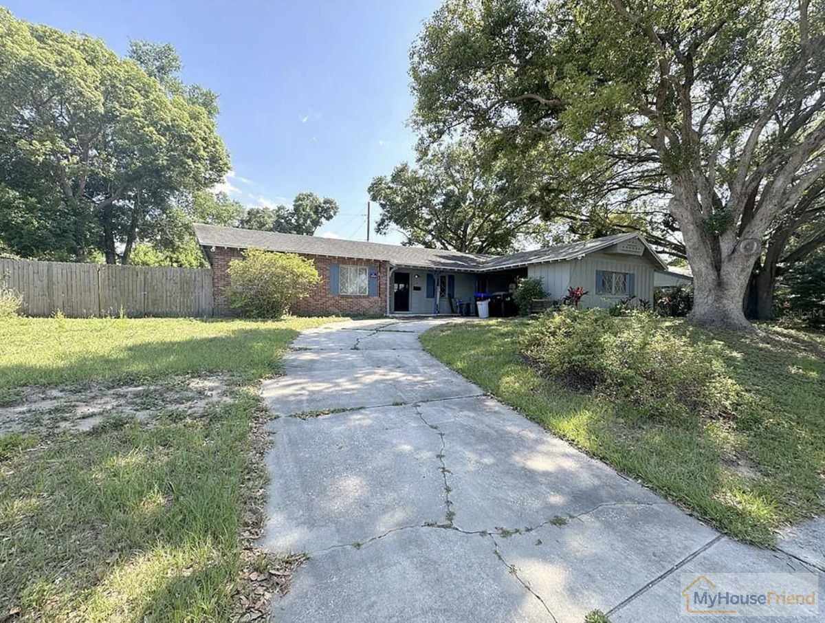 (🏡 Orlando, FL)🚨 Great Deal!🚨 3 Bed 2 Bath Fixer! ONLY 290k! 😱